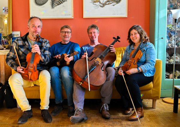 3133-947908767.nl_bruiloftmuziek_1