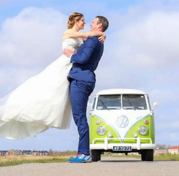 5_oldtimer-huren_klassieke-trouwbus