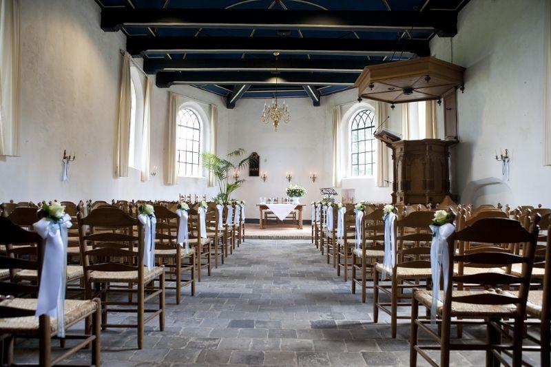 1_alde_fryske_tsjerken_trouwzaal-kerk