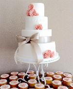 7_taarten_van_grytsje_bruidstaart-met-cupcakes